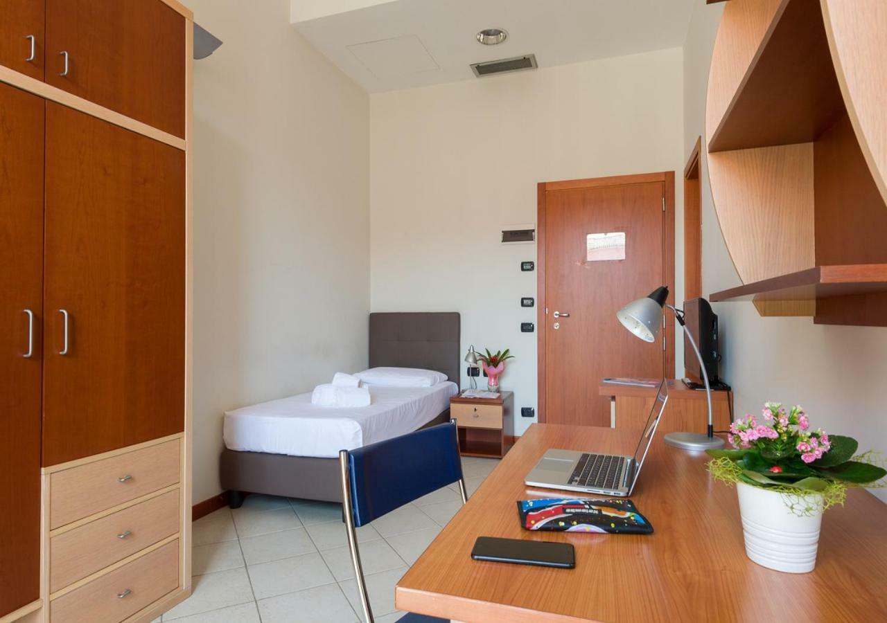 Camplus Guest Catania Exterior photo